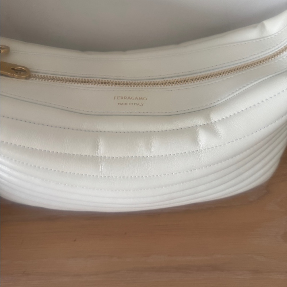 Ferragamo Quilted Bag - NEW - Picture 7 of 11